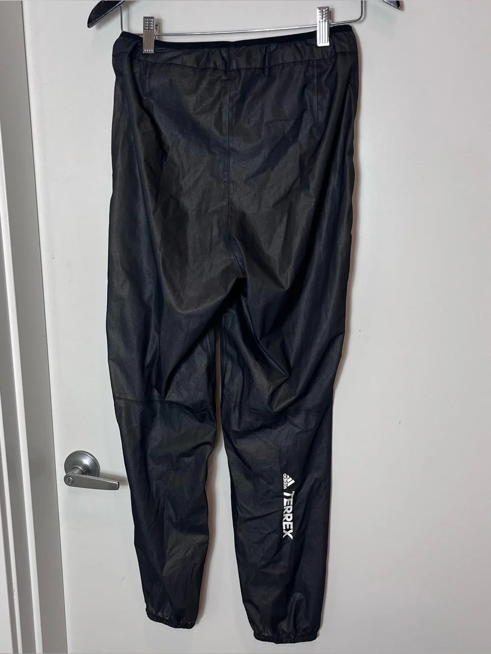 adidas lightweight black
